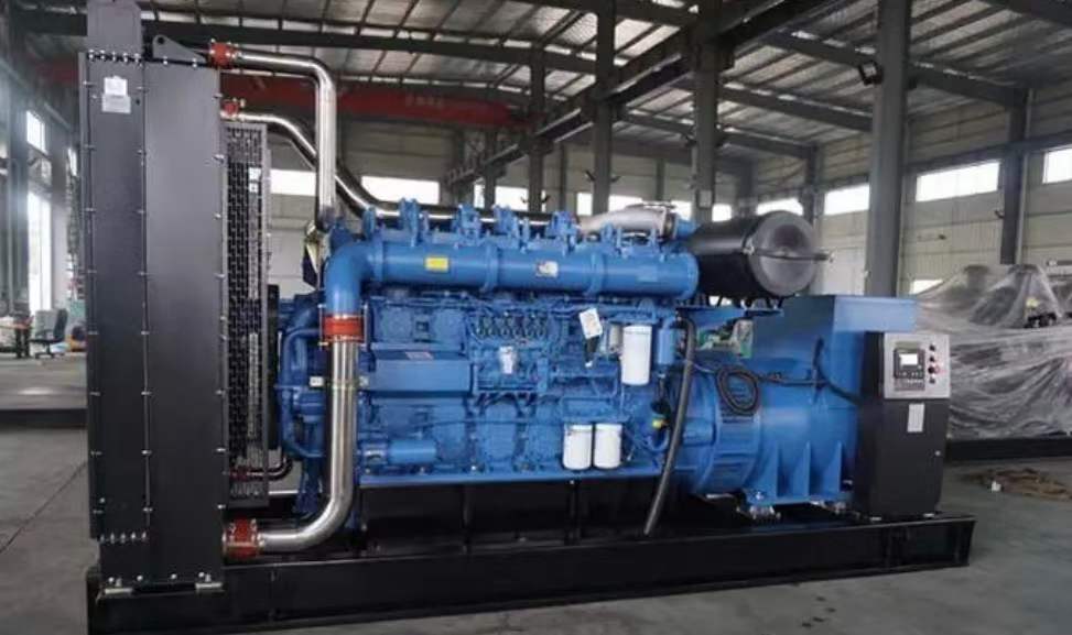 东英镇800kW 柴油发电机的输出电流是恒定的吗？