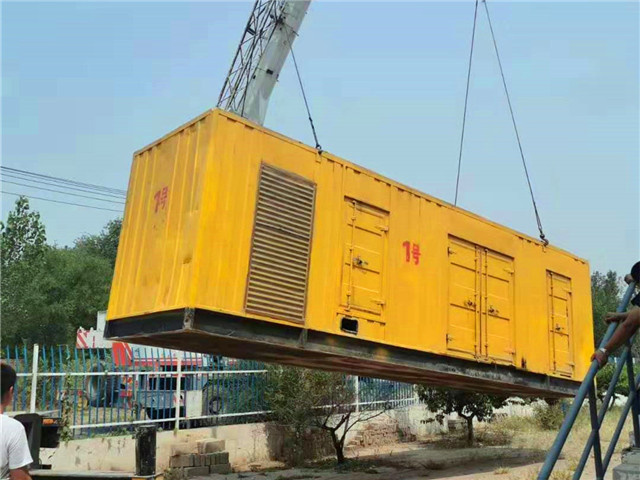 东英镇300KW柴油发电机组油耗是多少？