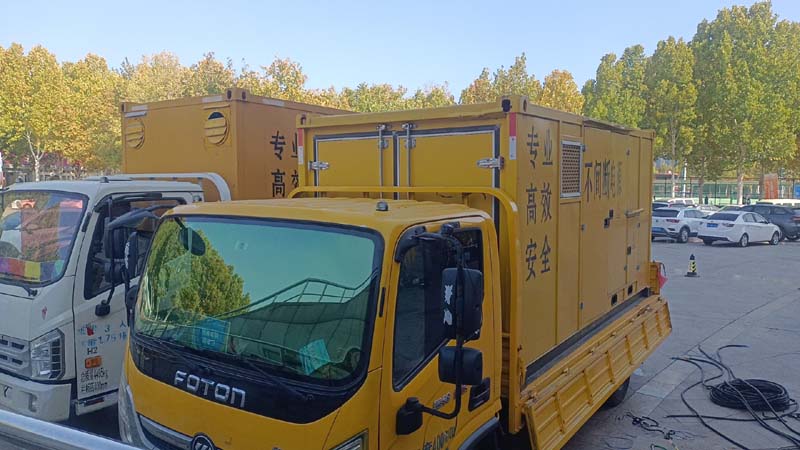 东英镇柴油发电机组和UPS电源如何配合工作？